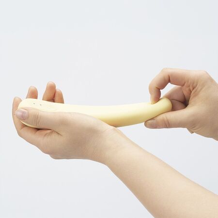 Желтый вибратор iroha Fit Mikazuki - 17,7 см.